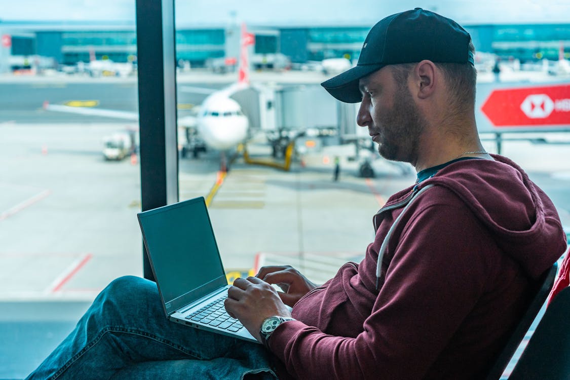 How AI Is Enhancing Travel Planning for 2025