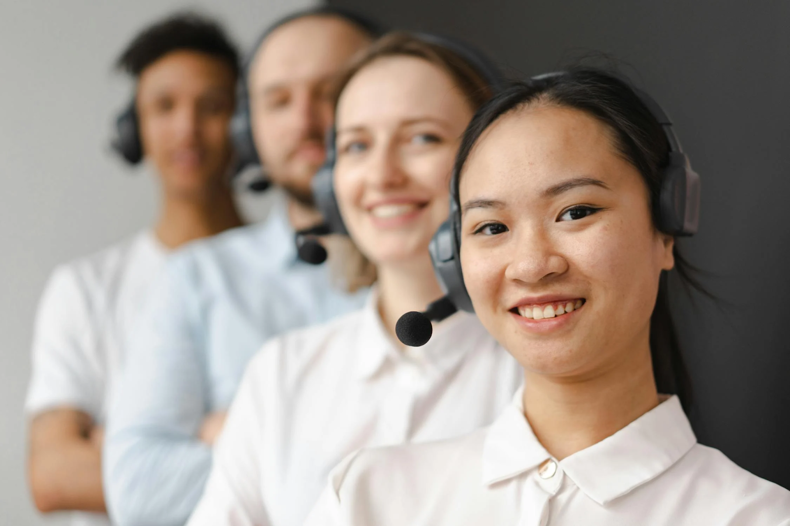 The Role of Customer Service Solutions in Creating Seamless Experiences